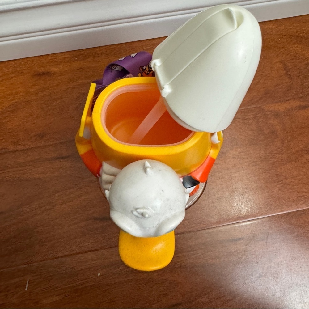 Disney Sipper 2022 Halloween Donald Duck Candy Corn - Picture 8 of 8